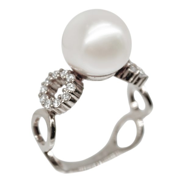 R150 – Brilliant Cut Diamonds 0,33Ct – South Sea Pearl 11-12mm