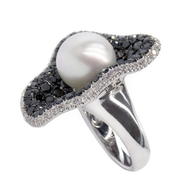 41022 brilliant white 064ct black 436ct pearl 1210mm 2
