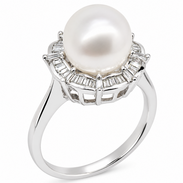 R149 - Baguette Cut Diamonds 0,05Ct - Akoya Pearl 9-9,5mm