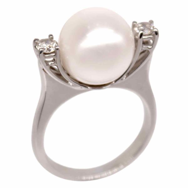 R002 – Brilliant Cut Diamonds 0,10Ct – Akoya Pearl 8,5-9,0mm