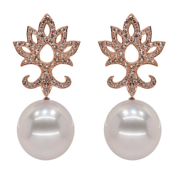 Η Πέγκυ Σταθακοπούλου με Κοσμήματα από το Pearls Center