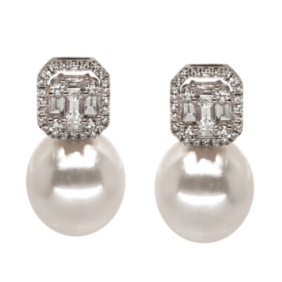 E194 – Brilliant Cut Diamonds 0,19Ct – Baguette Cut Diamonds 0,23Ct – South Sea Pearls 12-13mm