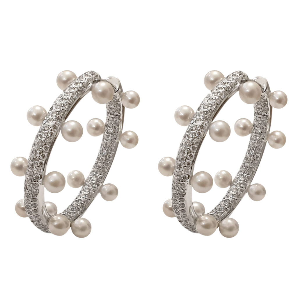 E226 – Brilliant Cut Diamonds 1,72Ct – Akoya Pearls 4,5mm