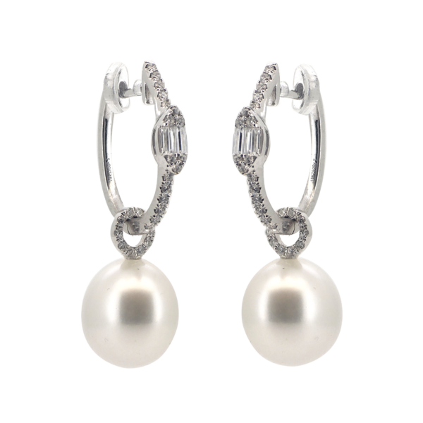 E266- Σκουλαρίκια με Λευκά Διαμάντια brilliant cut 0,30cts -baguette cut 0,57cts- Μαργαριτάρι Νοτίων Θαλασσών 11-12 mm