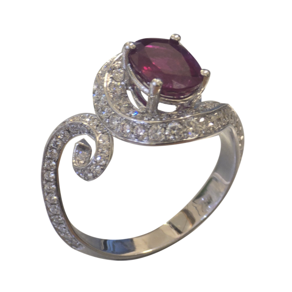 DR050- Δαχτυλίδι με Ρουμπίνι 1,57 cts - Λευκά Διαμάντια- brilliant 1,54cts
