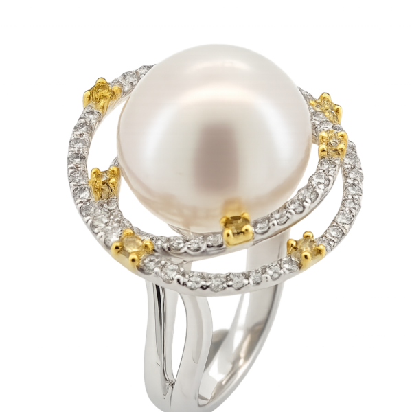 R309- Δαχτυλίδι με Λευκά Διαμάντια brilliant cut 0.43 Cts- Κίτρινα Διαμάντια Cushion Cut 1.69 Cts - Μαργαριτάρι Νοτίων Θαλασσών