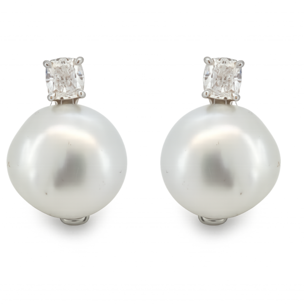 E241- Σκουλαρίκια με Μπαροκ Μαργαριτάρια Νοτίων Θαλασσών 16-17 mm- Λευκά Διαμάντια Cushion Cut 2.00 Cts