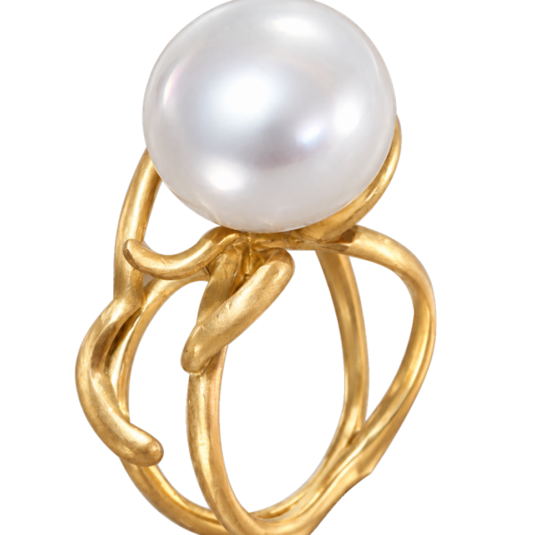 R300- Ring with South Sea Pearls 15,5 mm- Yellow Gold Κ18